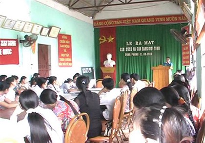 Anh ra mat CLB Cao Phong