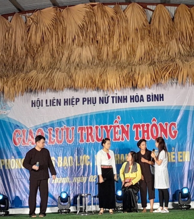 Ảnh giao lưu tiểu phẩm